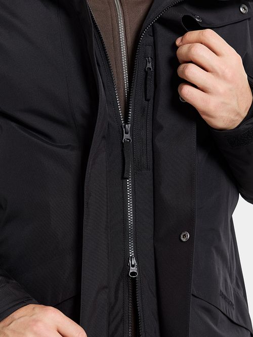 Parka Didriksons Kenny w kolorze czarnym Model / Detail