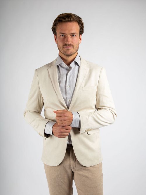 Passerende Blazer Pasetta Ecru Model / Voorkant