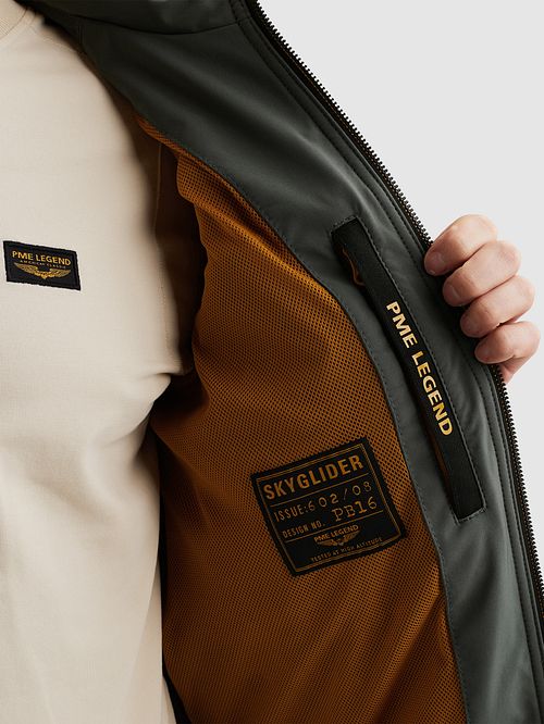 PME Legend Jacke Skyglider Dunkelgrün Model / Detail