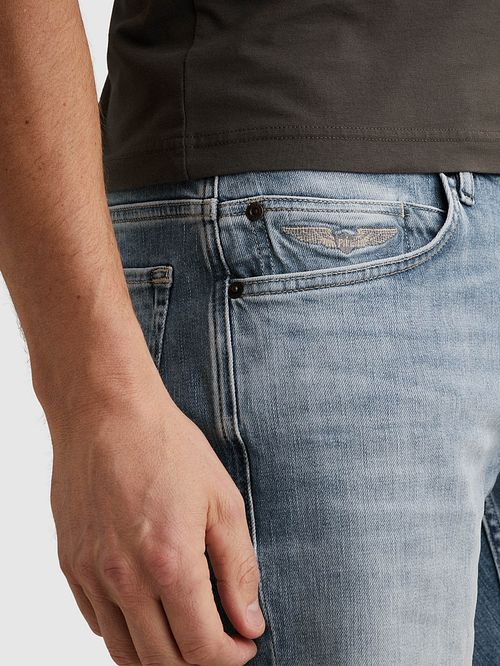 Bermuda in denim PME Legend Wingload blu LIC Model / Detail