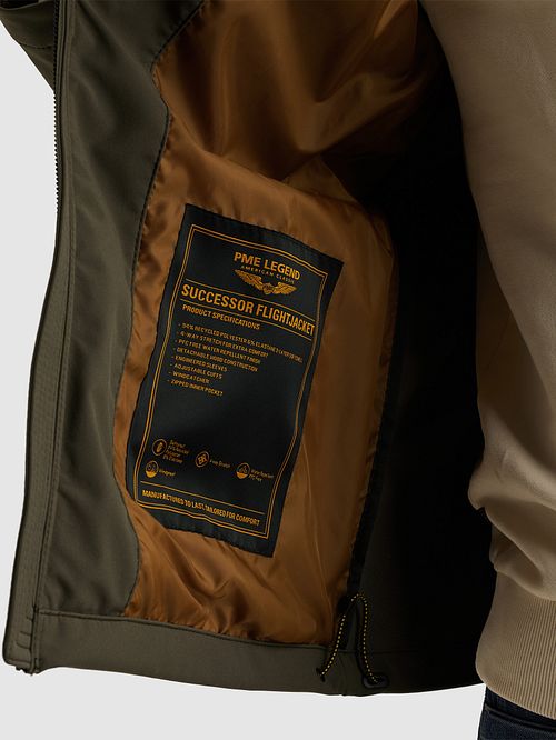 PME Legend Successor Chaqueta Softshell Beluga Model / Detail