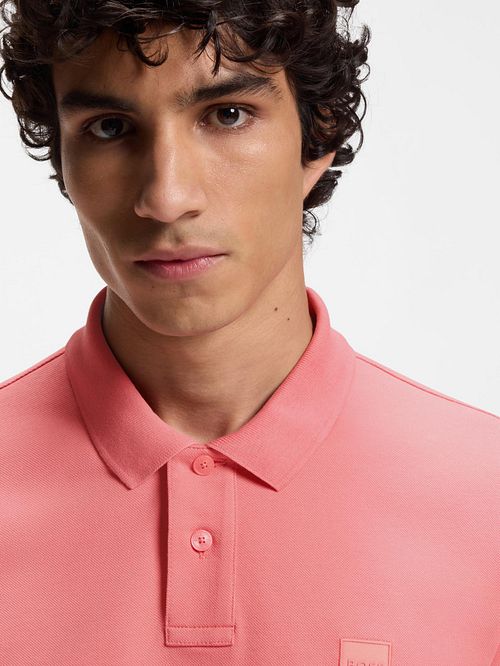 BOSS Polo Passenger Rose Model / Detail