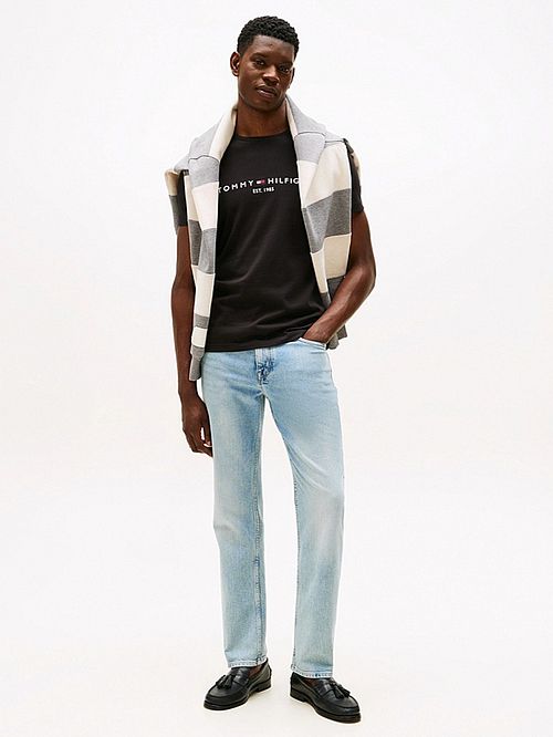 Tommy Hilfiger Logo T-shirt Schwarz Model / Voorkant