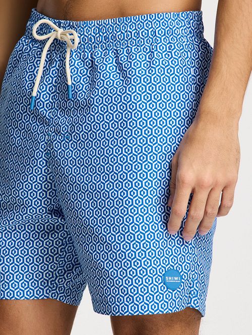 Shiwi Badebukser Mike Geo Tile Koboltblå Model / Detail