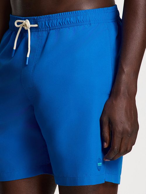 Shiwi Short de Bain Mike Bleu Model / Detail
