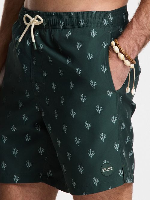 Shiwi Short de Bain Mike Sketched Coral Vert Foncé Model / Detail