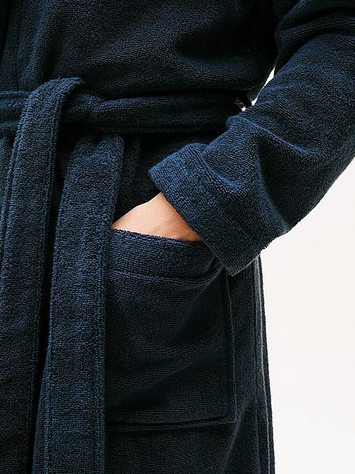 Tommy Hilfiger Bademantel Dunkelblau Model / Detail