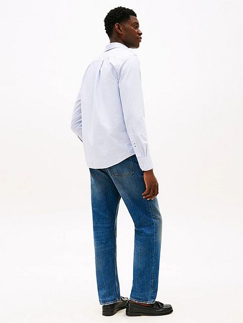 Tommy Hilfiger Chemise Oxford Rayures Bleu Clair Model / Achterkant