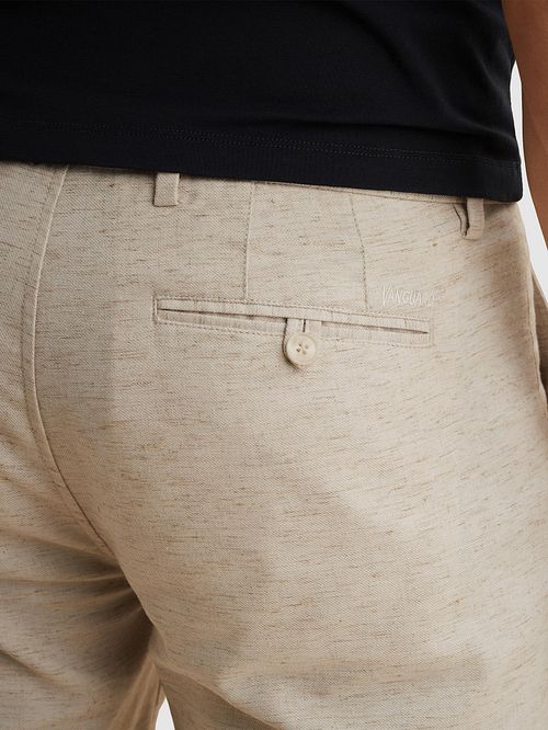 Vanguard pantalones cortos V11 Short con mezcla de lino beige Model / Detail