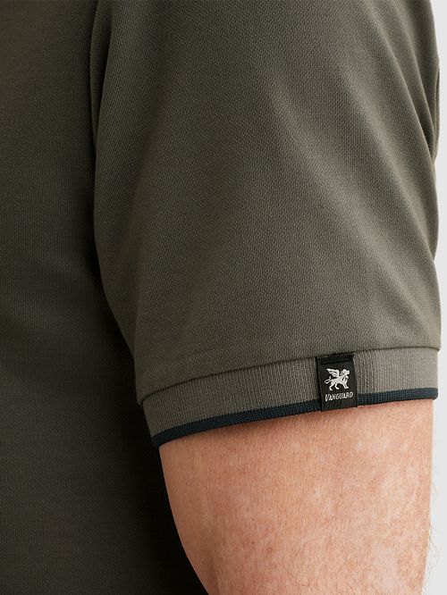 Vanguard Piqué Polo Pewter Model / Detail