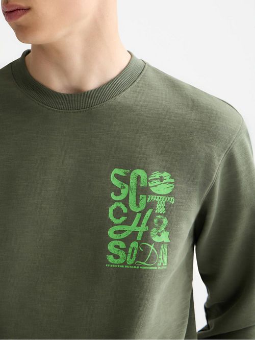 Sudadera Scotch and Soda con logo en verde oliva Model / Detail