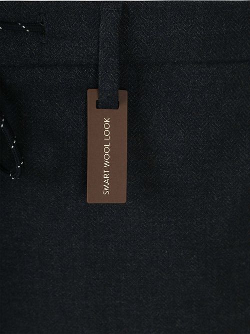 Alberto Trousers Jump Flannel Herringbone Navy Product / Detail