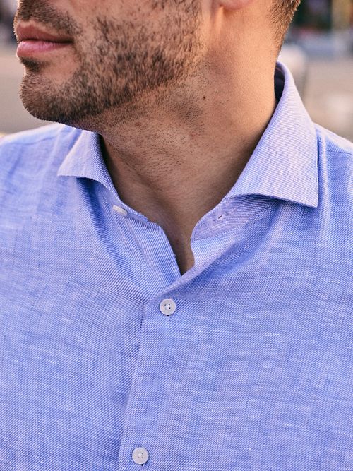 Suitable Camisa Casual Lino Mid Blue Model / Sfeerbeeld