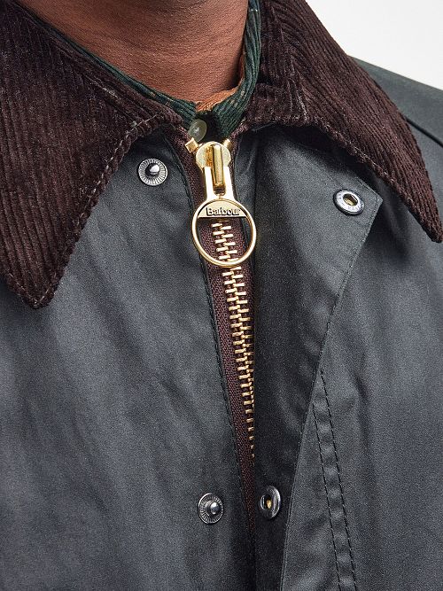 Barbour Bedale Vaxjacka Mörkgrön Model / Detail
