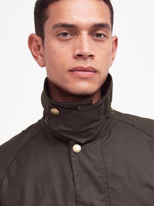 Barbour Ashby Wax Jacket Olive Model / Detail