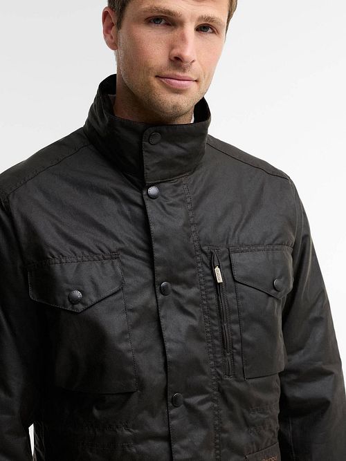 Barbour Giacca cerata Sapper verde oliva Model / Voorkant