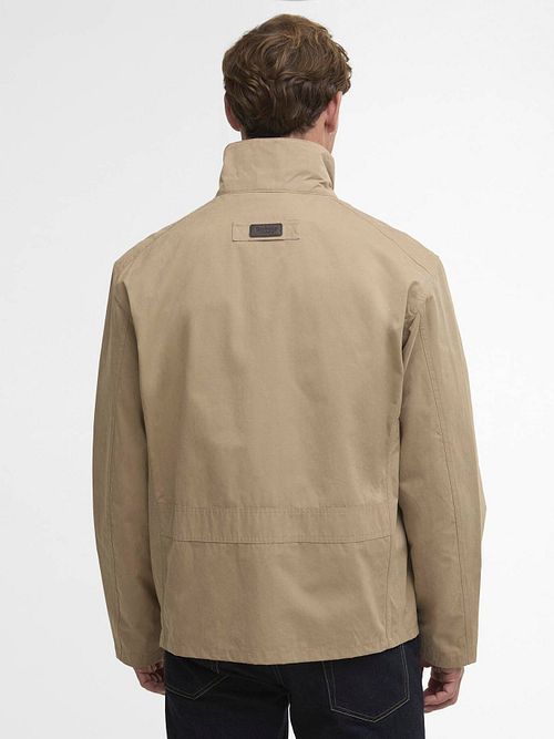 Barbour Jakke Sander Beige Model / Achterkant