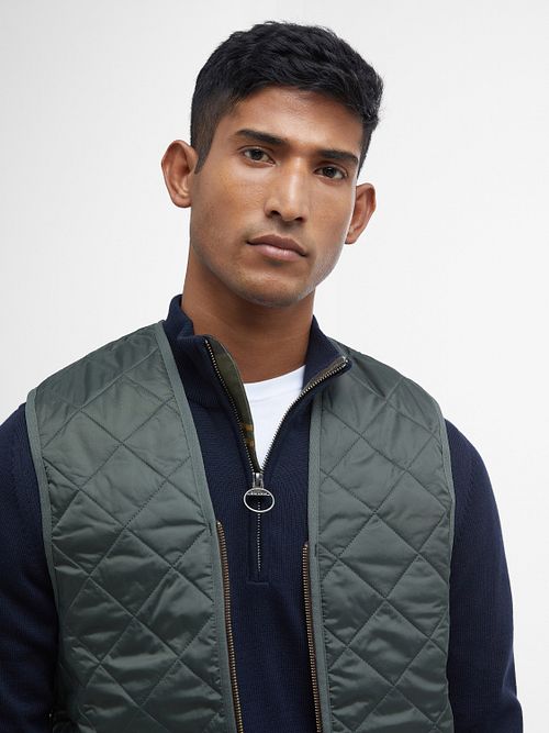 Barbour podszewka Beaufort w kolorze oliwkowym Model / Voorkant