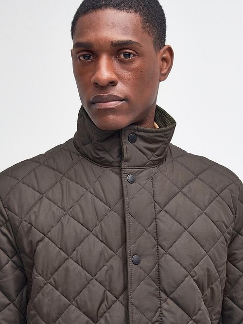 Pikowana kurtka Barbour Chelsea oliwkowa Model / Voorkant