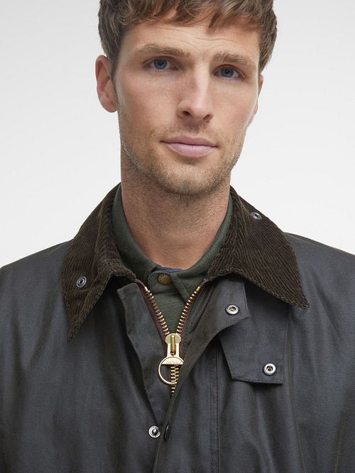 Barbour Northumbria Wachsjacke Grün Model / Detail