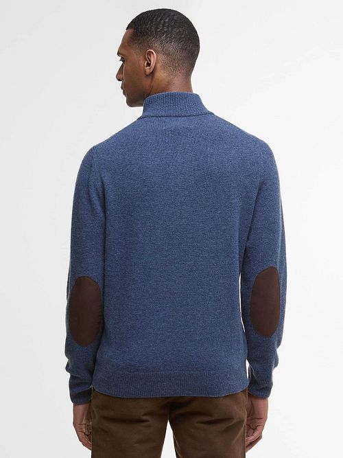 Barbour Mocker Sweater Wool Indigo Model / Achterkant