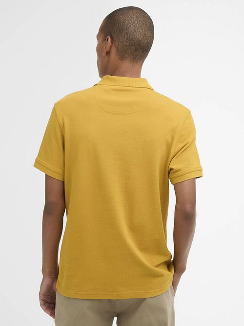 Barbour Pikétröja Ochre Gul Model / Achterkant