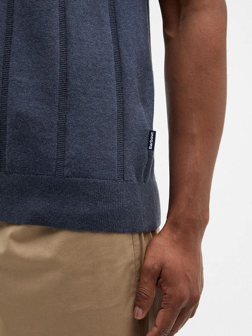 Barbour Wellburn Stickad Polotröja Navy Model / Detail