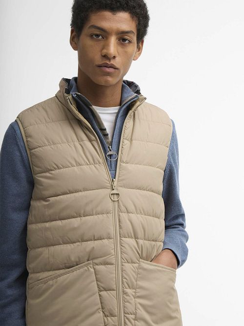 Barbour Reversible Puffer Beige Model / Voorkant