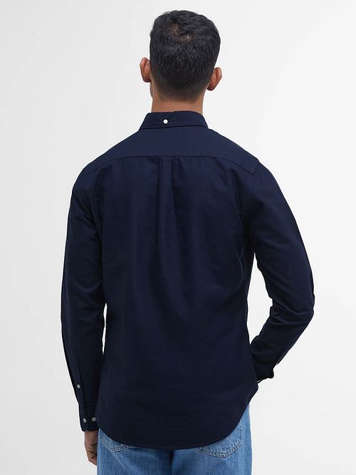 Barbour Oxtown Skjorta Navy Model / Achterkant