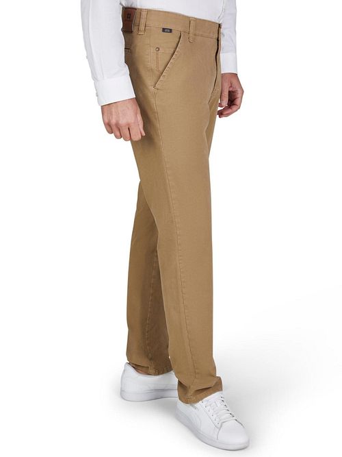 Club Of Comfort Chino Garvey Camel Model / Zijkant