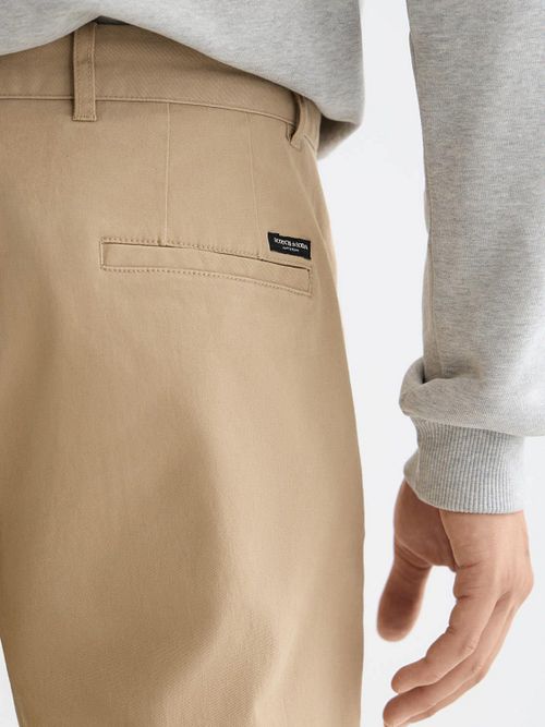 Scotch and Soda Chino Stuart Beige Model / Detail