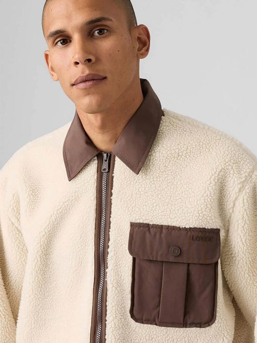 Giacca Sherpa Levi's in pile ecru Model / Voorkant