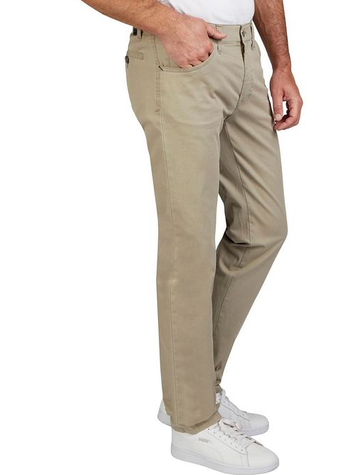 Chino Marvin greige Club of Comfort Model / Zijkant