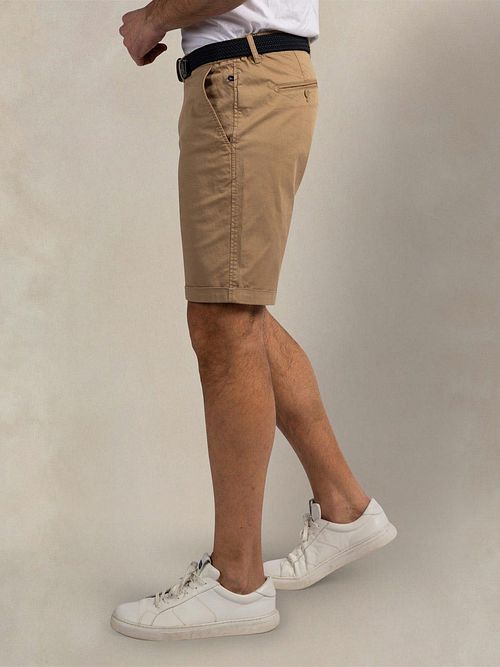 NZA Dune Bermuda Twill Beige Model / Zijkant
