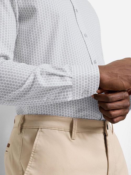 Olymp Level 5 Shirt Print Beige Model / Detail