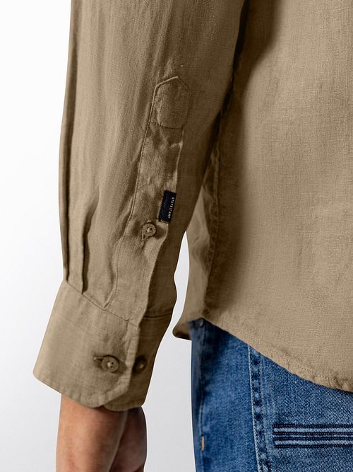 State Of Art Skjorta Linne Beige Model / Detail