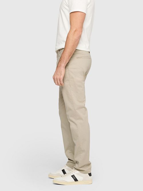 Mac Jeans Lennox Jog'n Jeans Ecru Model / Zijkant