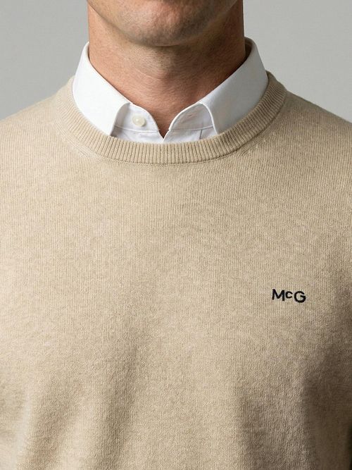 McGregor Trui Cotton Cashmere Sand Model / Detail