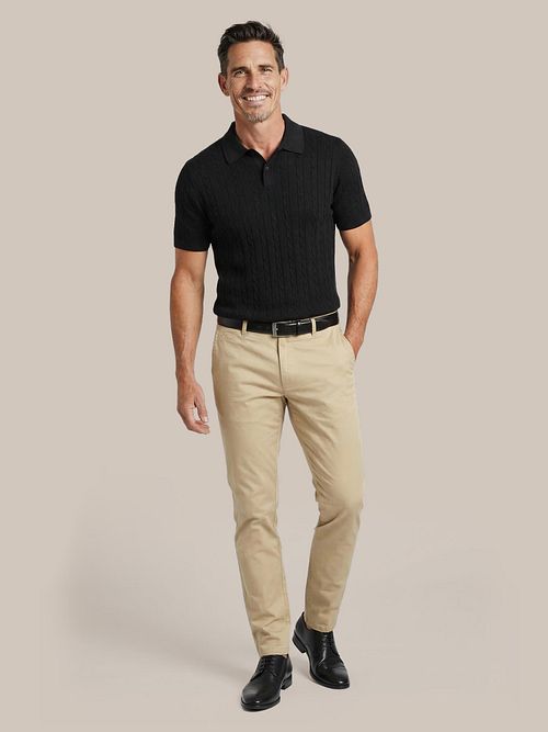 Suitable chino Plato w kolorze ecru Model / Voorkant