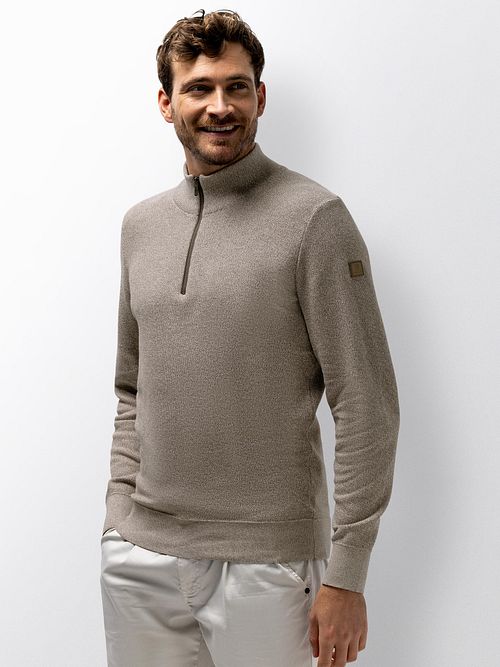 Sweter State of Art z półgolfem na zamek w beżowym melanżu Model / Voorkant