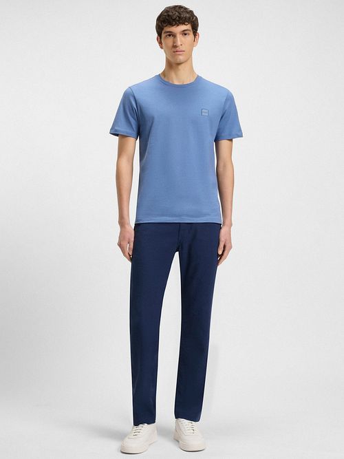 BOSS Chino Sanderson Linnen Blend Donkerblauw Model / Voorkant