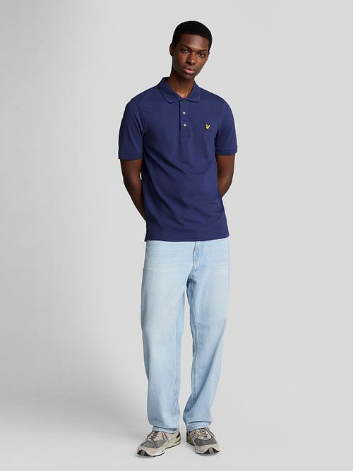 Lyle & Scott Polo Djup Indigo Model / Voorkant
