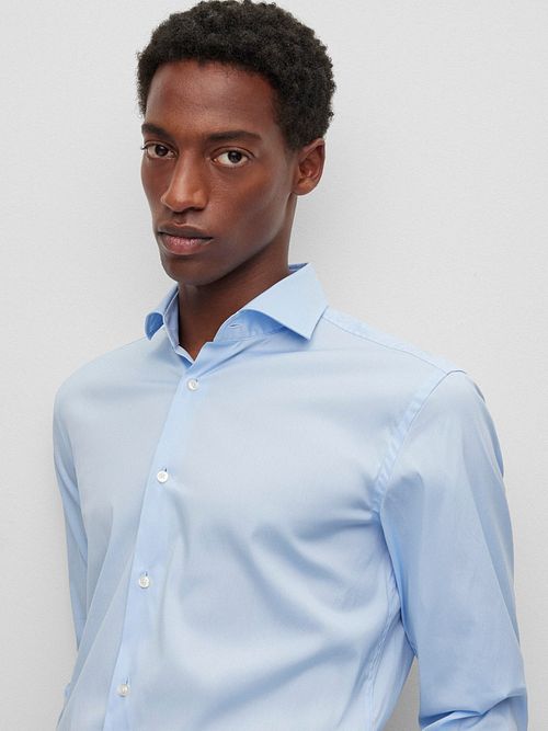 BOSS Hank Skjorte Lyseblå Model / Voorkant