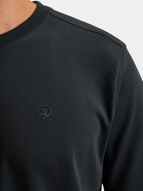 Cast Iron T-shirt Blå Model / Detail