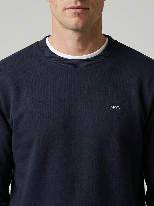 McGregor Sweatshirt Marinblå Model / Detail