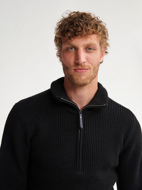 Petrol halv lynlås-pullover i mørkeblå Model / Detail