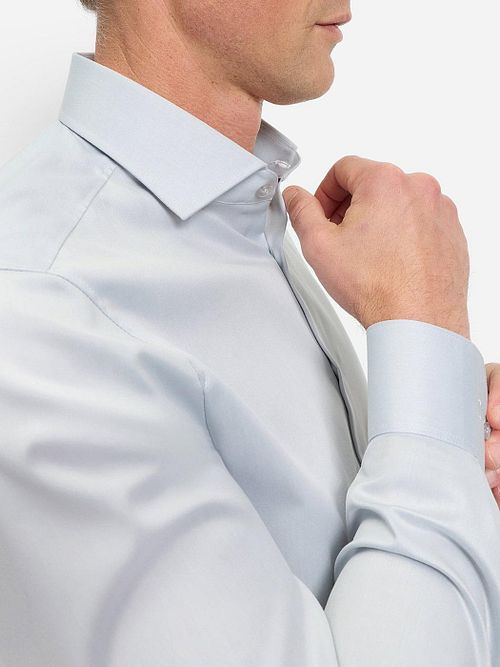 OLYMP Chemise Level 5 Twill Silver Model / Detail