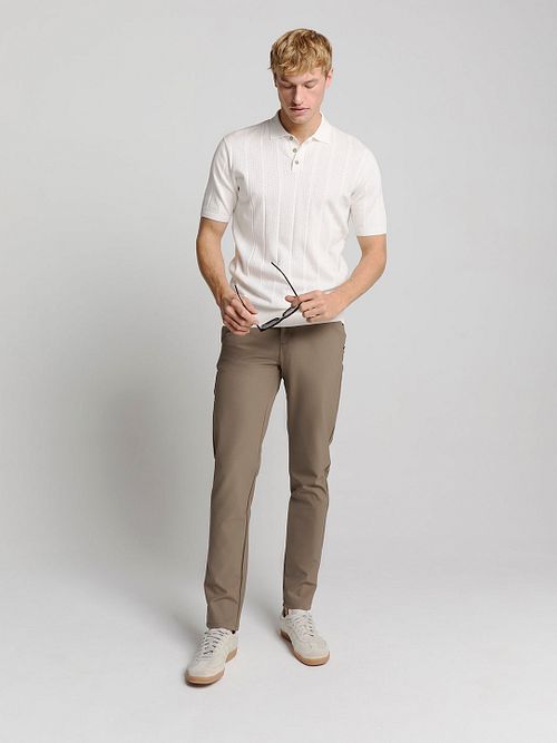 No Excess Knitted Poloshirt Off White Model / Voorkant