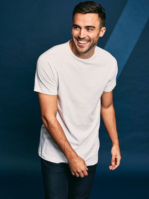 Alan Red Derby pack de 6 T-Shirts de cuello redondo en blanco (oferta) Model / Voorkant