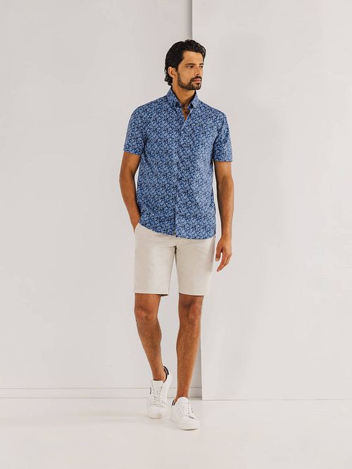 State Of Art Short Sleeve Hemd Leafs Navy Model / Voorkant